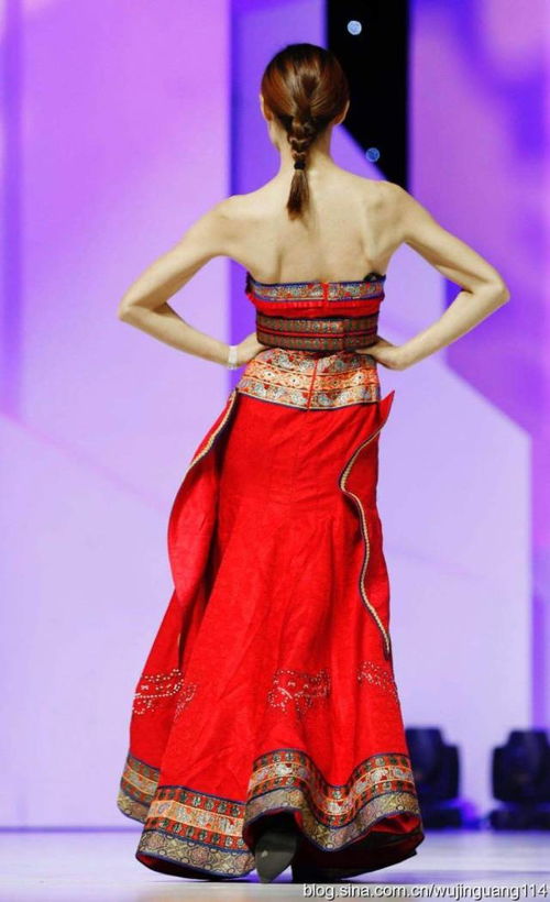 震撼 嗨上天了的蒙古族服裝服飾