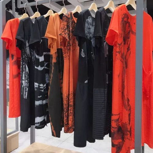 琰繡品牌女裝折扣店加盟中年女裝精品t恤如果要做高端女裝a貨到哪進(jìn)貨